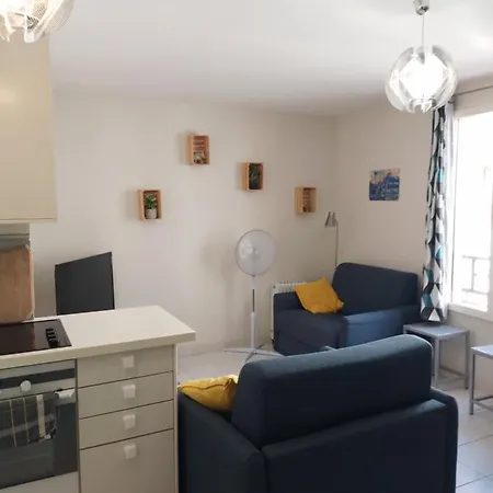 Les Chatelaines Apartment *