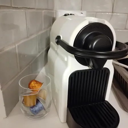 Les Chatelaines * Йер